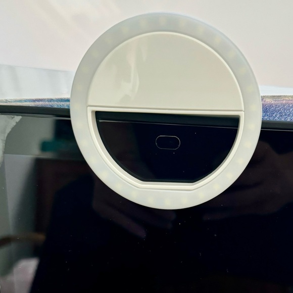 Dashing Selfie Clip Ring Light - Picture 8 of 14